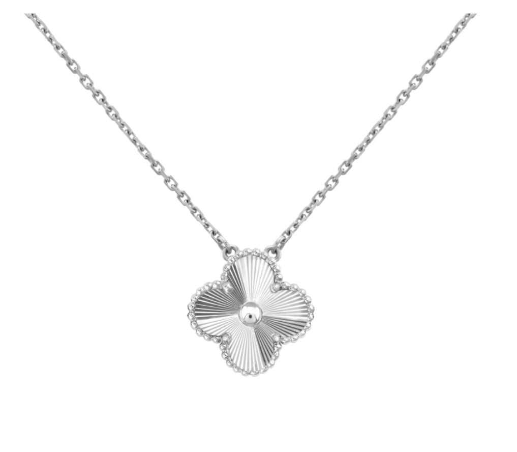 SILVER CLARA CLOVER NECKLACE